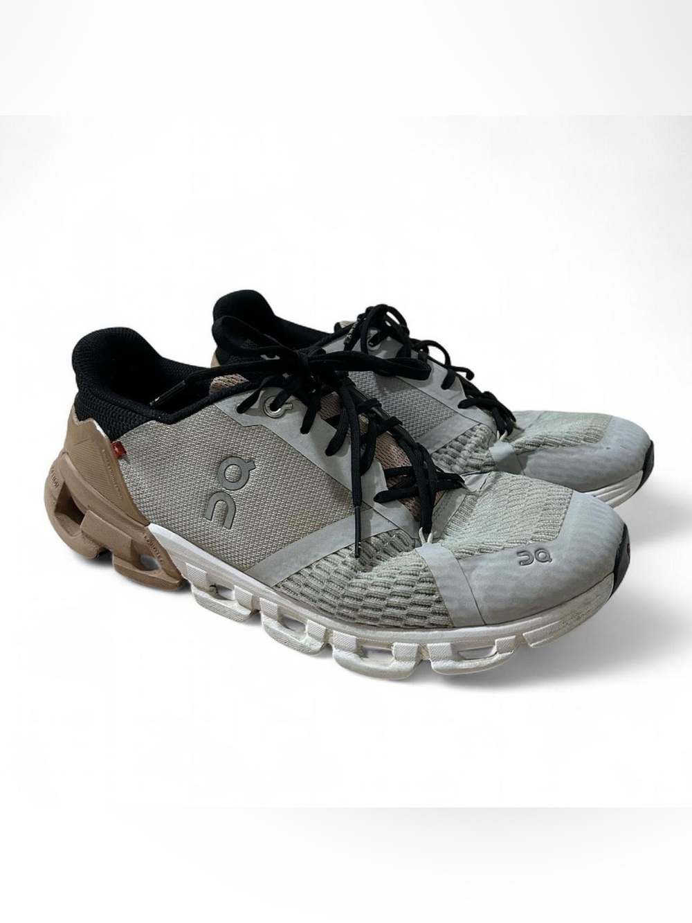 Women’s On Cloudflyer Glacier Rosebrown Running Shoes Size 9